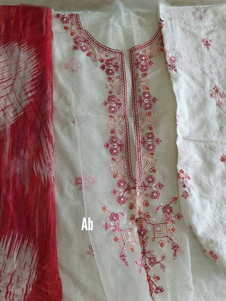 img_coco_by_zara_shahjahan_lawn_awwal_boutqiue