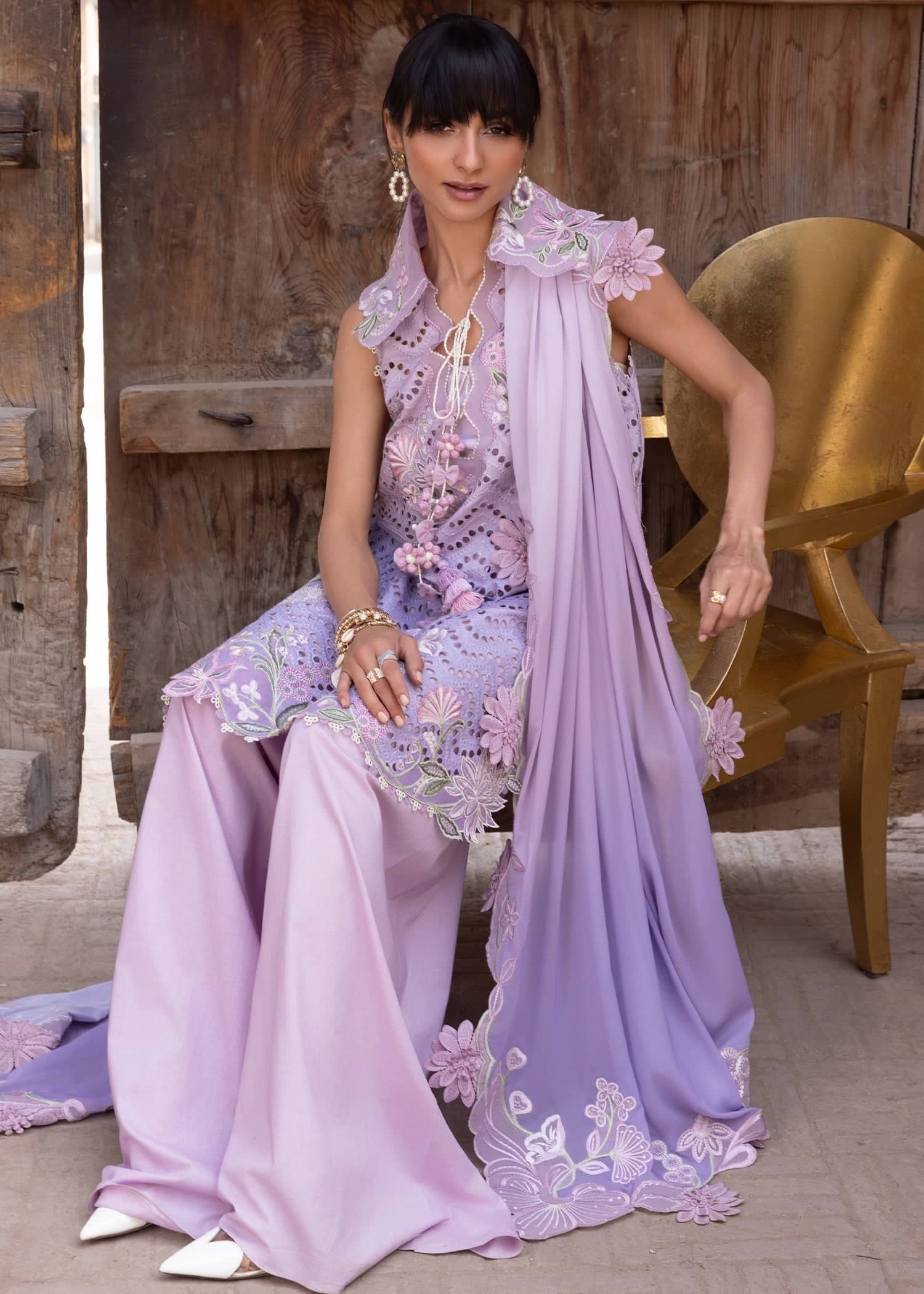 img_flow_by_crimson_awwal_boutique