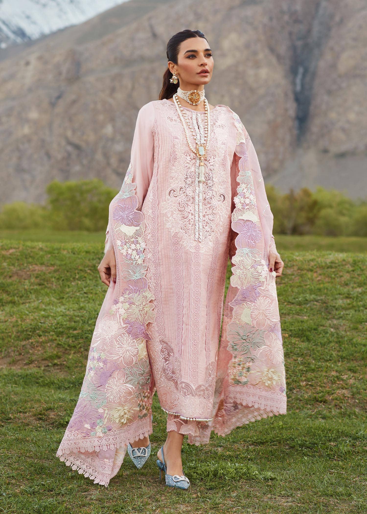 Restocked/Crimson Luxury Lawn 23/Vol 2/Pleated Perfection - D4 B