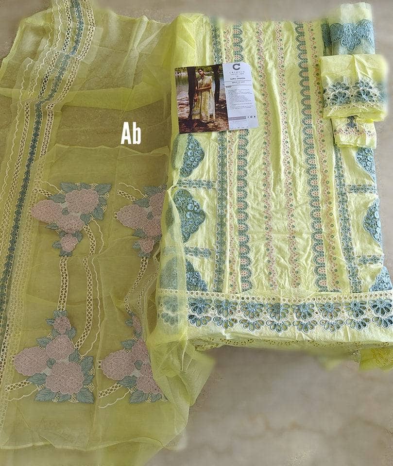 img_open_pic_crimson_lawn_awwal_boutique