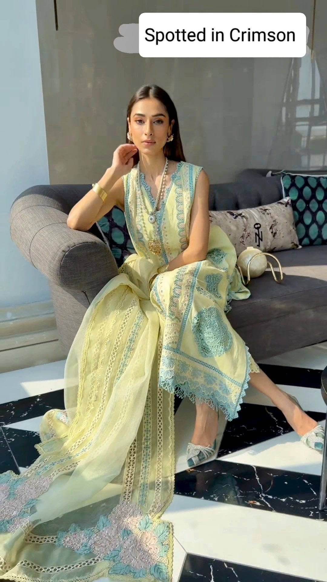 Spotted in Crimson/Medley of Lace/7 B/Lemon