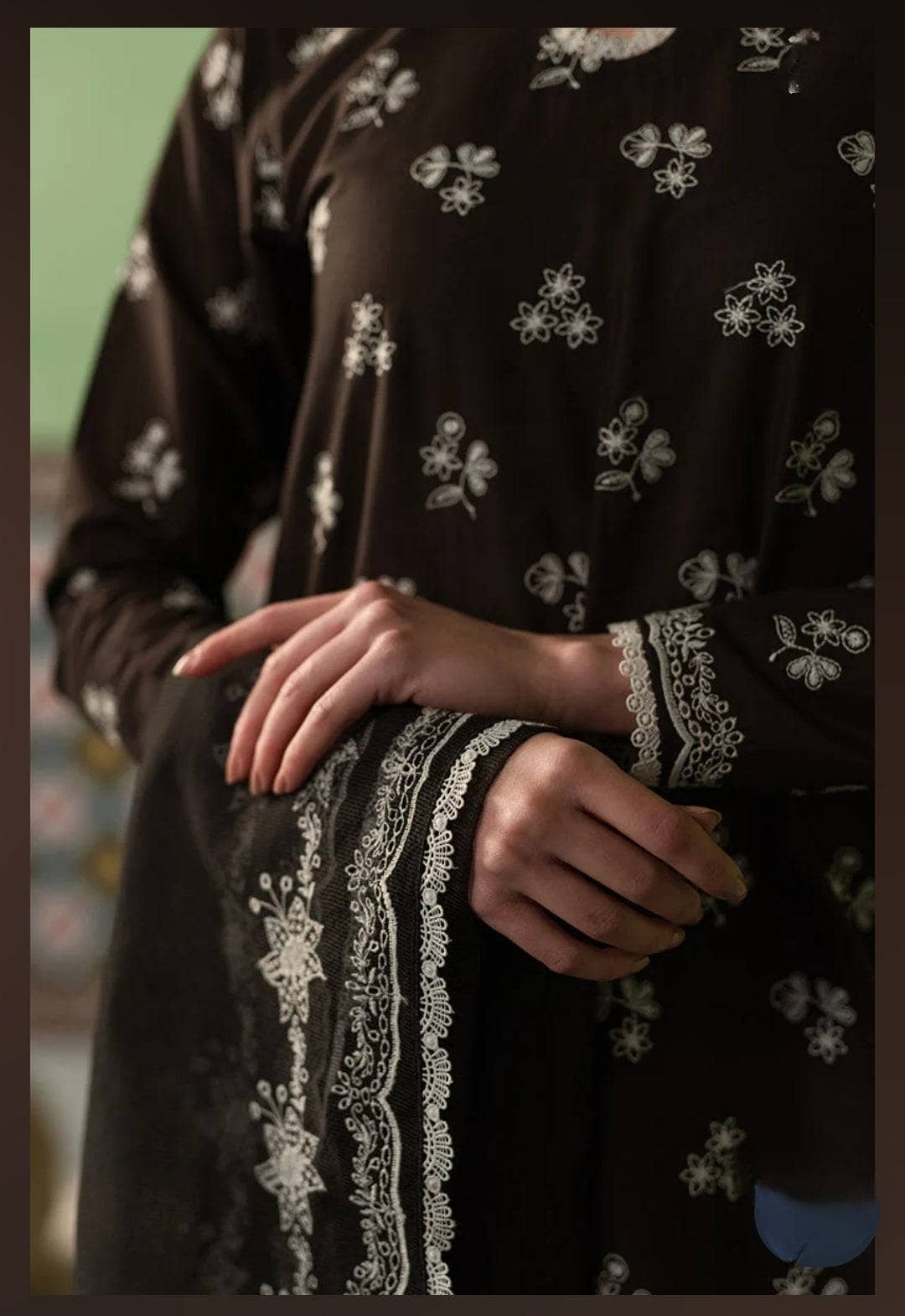 img_cross_stitch_chikankari_lawn_24_awwal_boutique