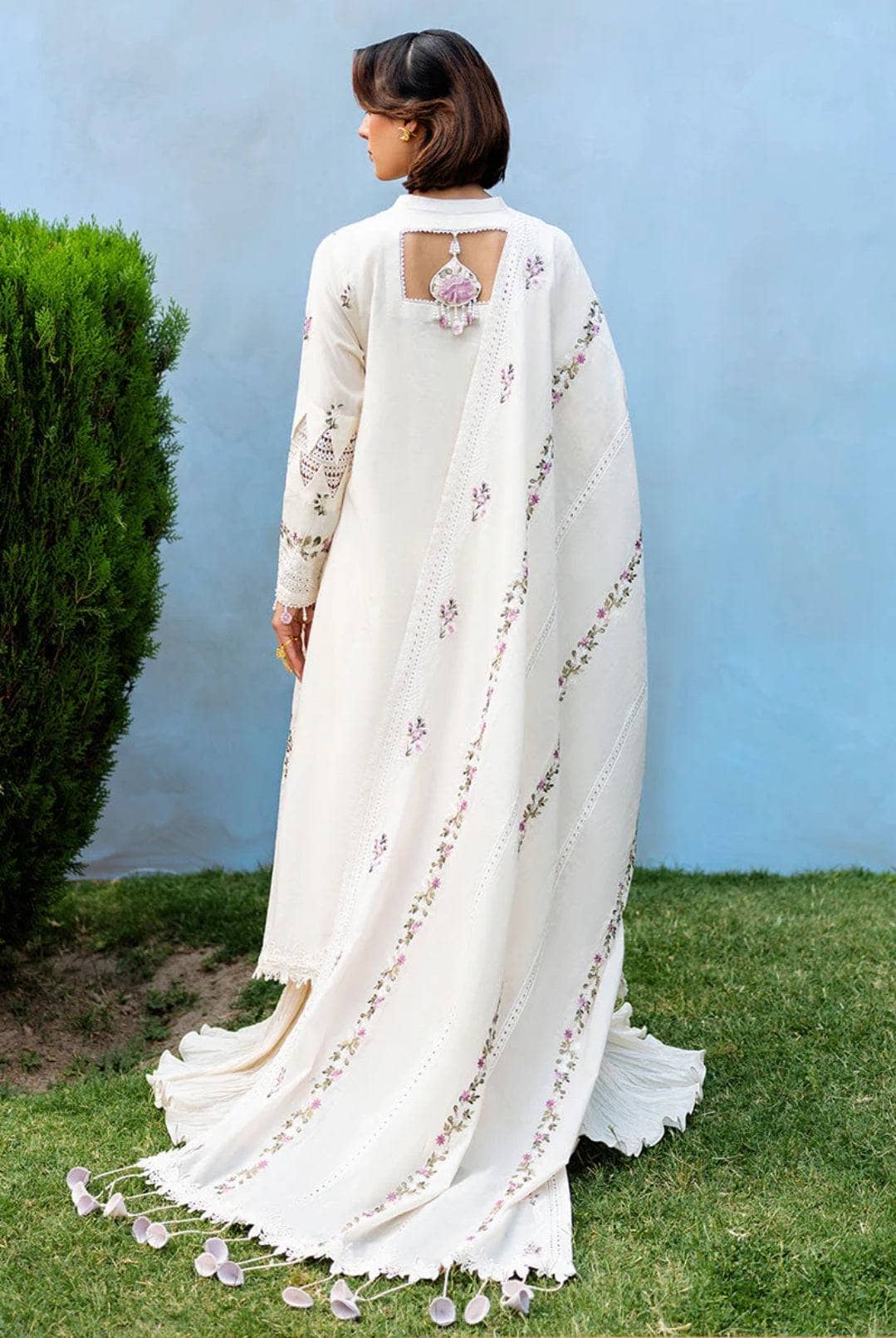 img_cross_stitch_lawn_awwal_boutique