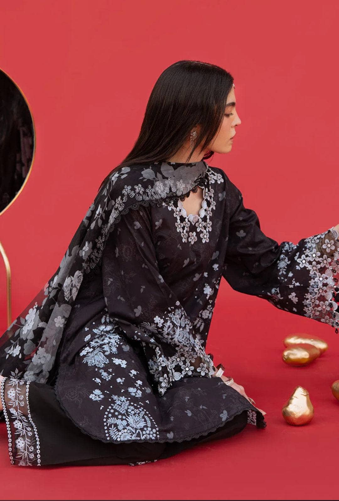 img_cross_stitch_lawn_awwal_boutique