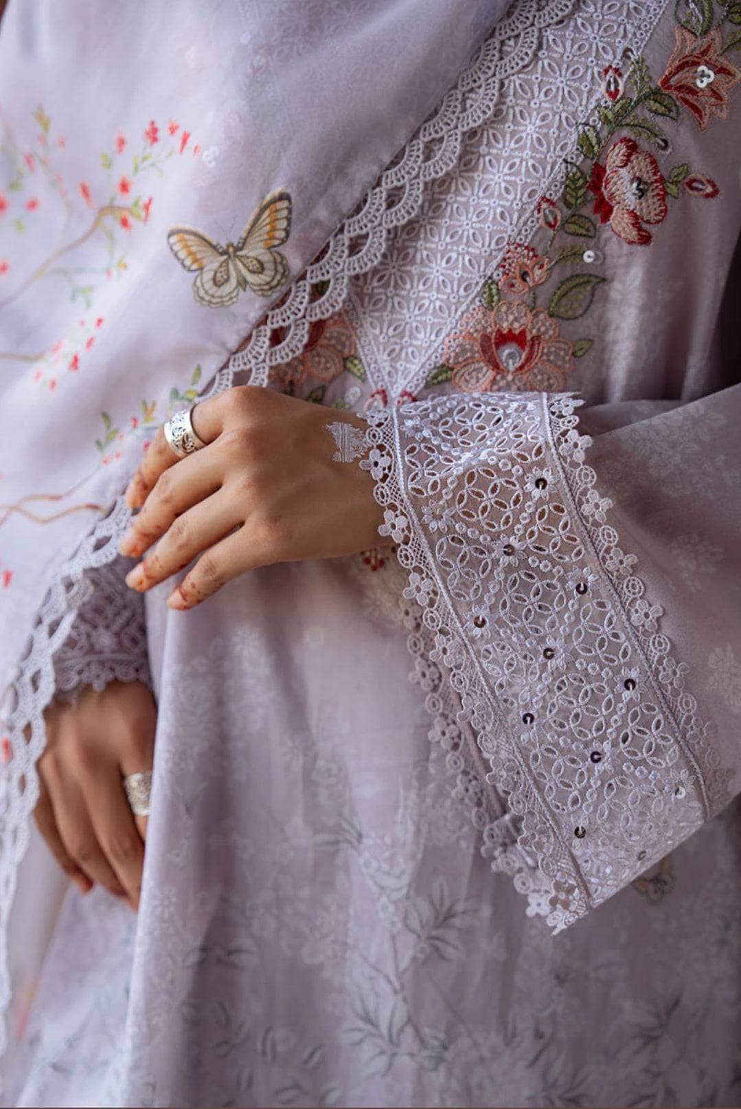 img_cross_stitch_lawn_awwal_boutique