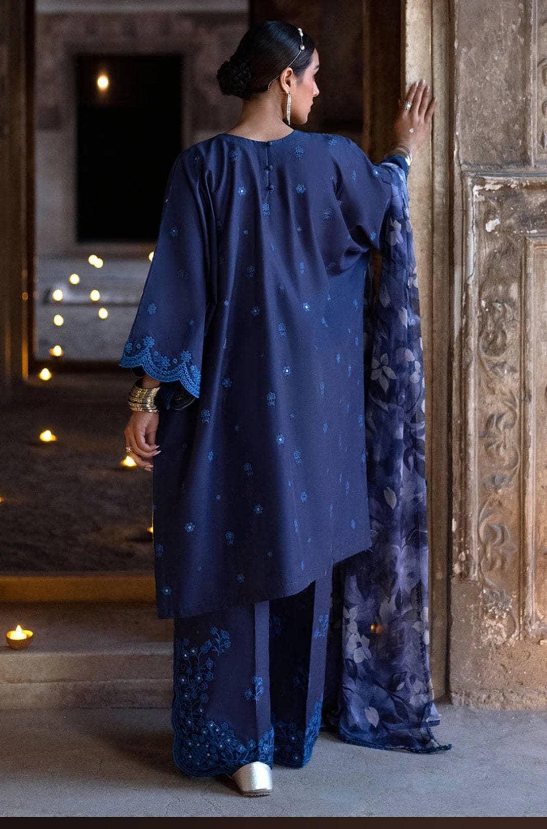 img_cross_stitch_lawn_awwal_boutique