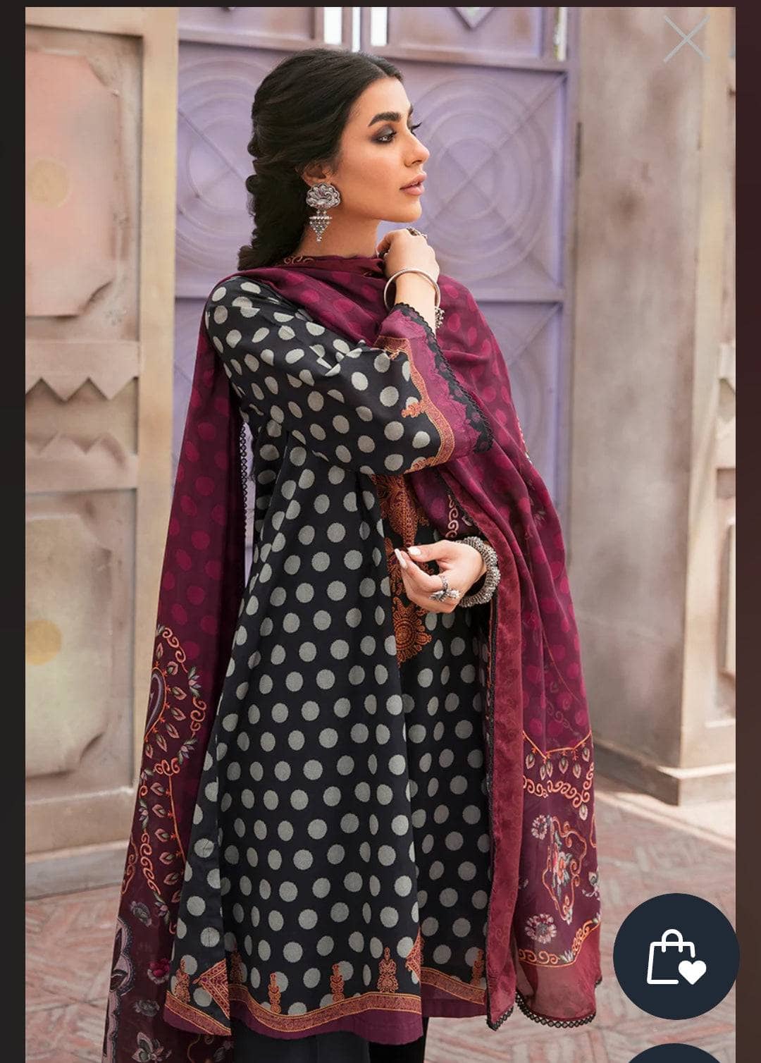 img_cross_stitch_eid_lawn_23_awwal_boutique