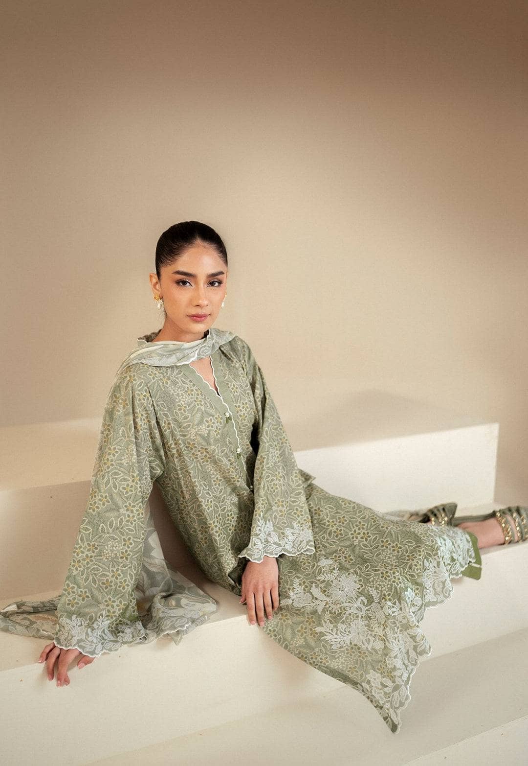 img_cross_stitch_daily_lawn_awwal_boutique