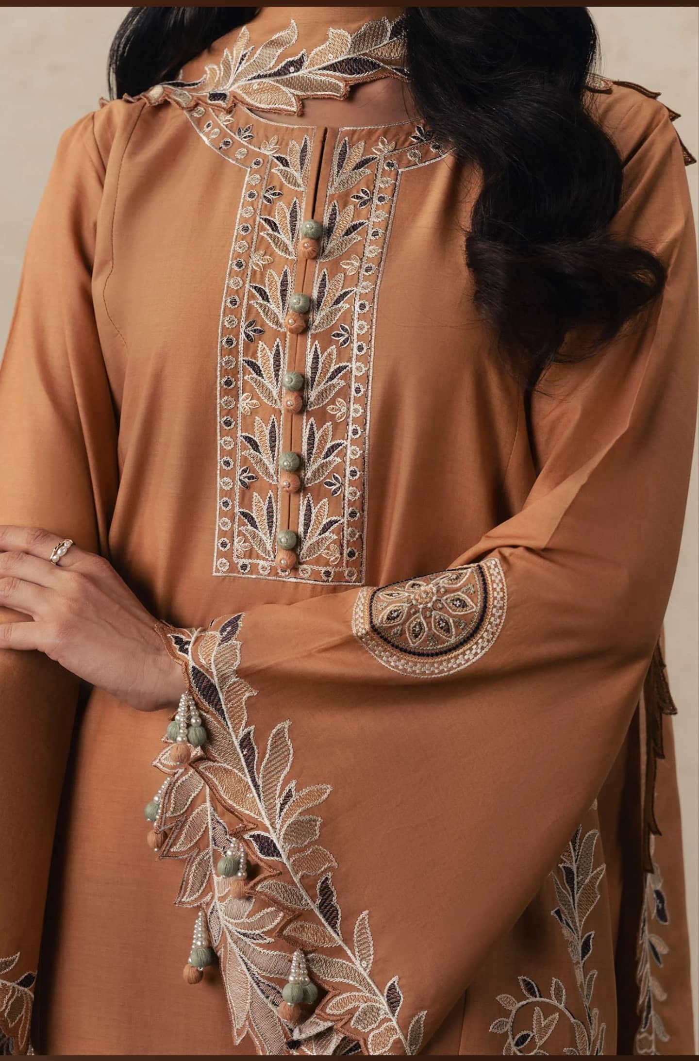 Img_cross_stitch_lawn_awwal_boutique