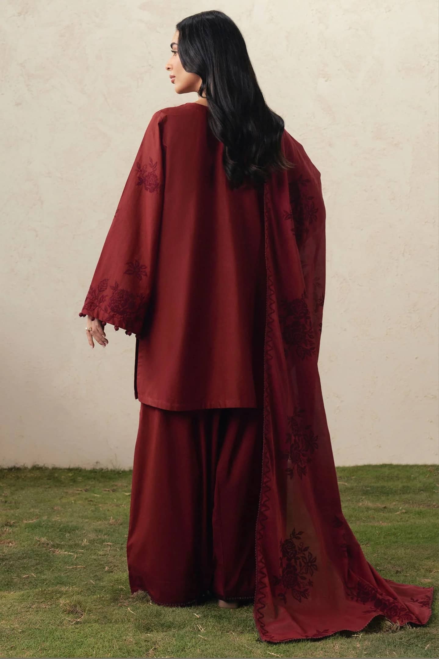 Cross Stitch Monsoon Edit 26/Crimson Bloom/Embroideried Dupatta