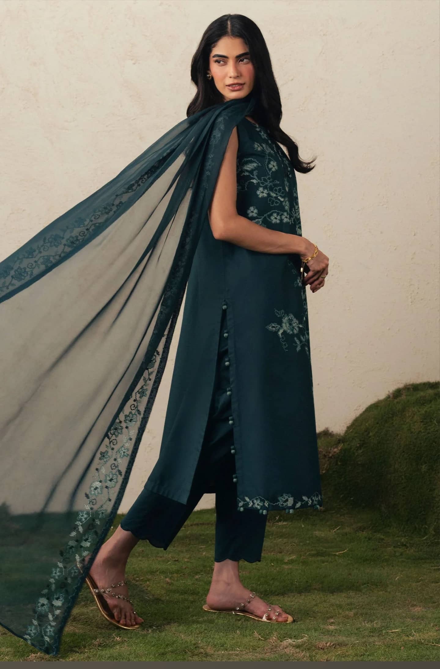 Cross Stitch Monsoon Edit 26/Emerald Teal/Chiffon Embroideried Dupatta