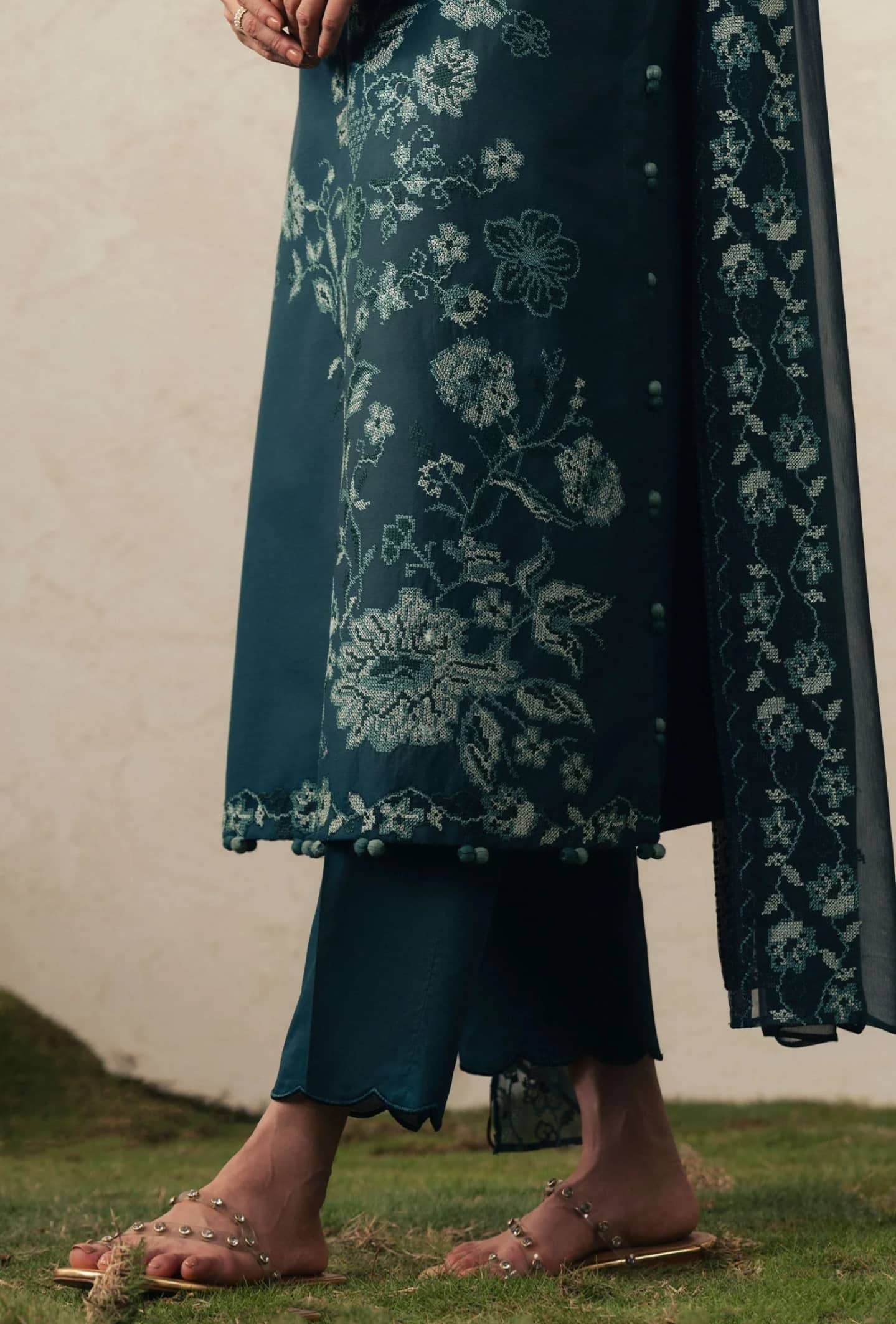 Cross Stitch Monsoon Edit 26/Emerald Teal/Chiffon Embroideried Dupatta