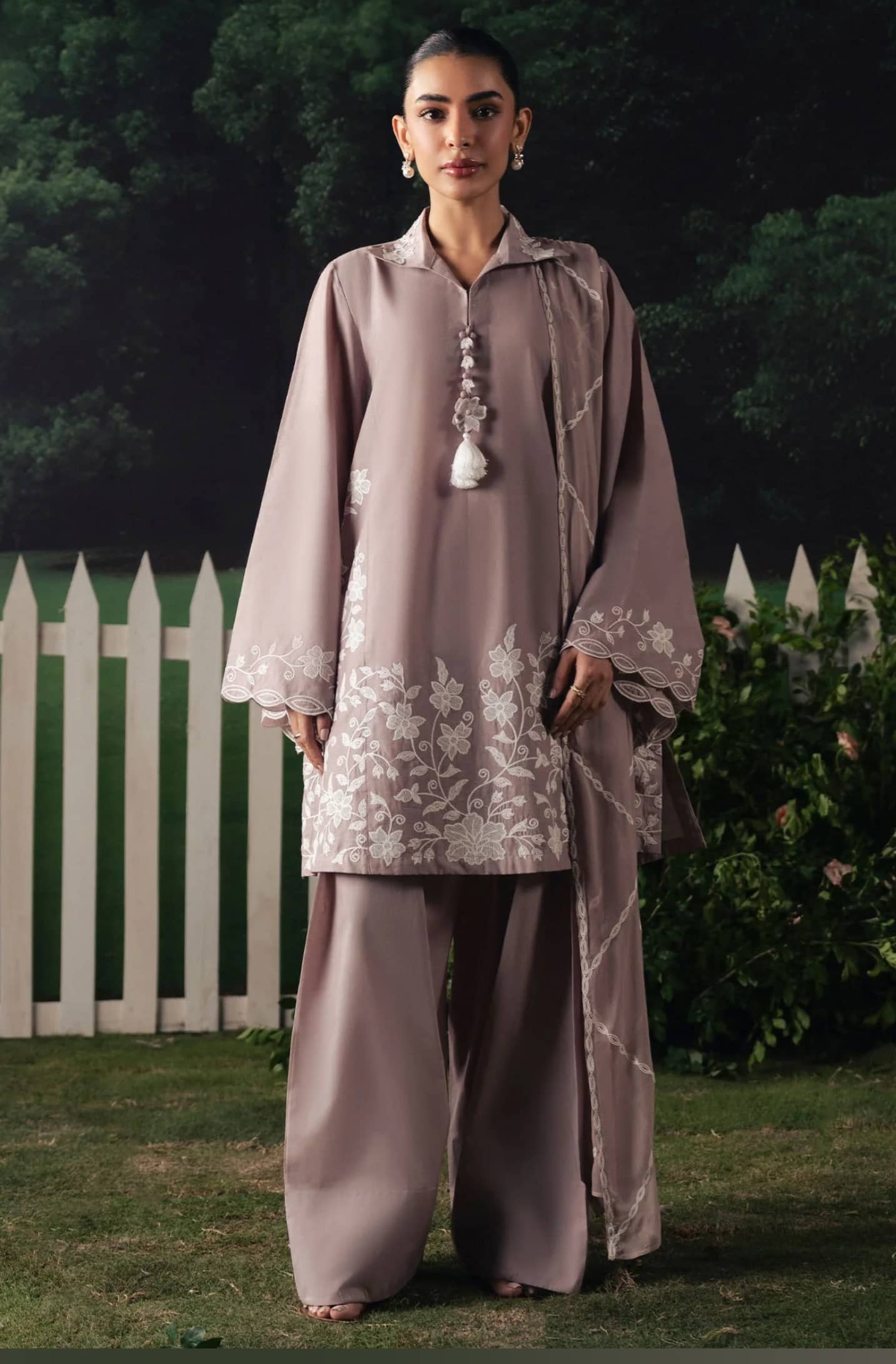img_cross_stitch_monsoon_edit_awwal_boutique
