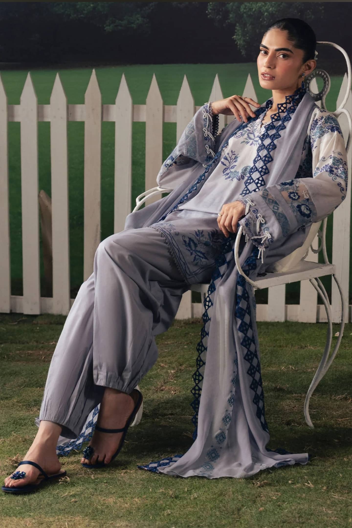 Cross Stitch Monsoon Edit 26/Selene Glow/Embroideried Dupatta