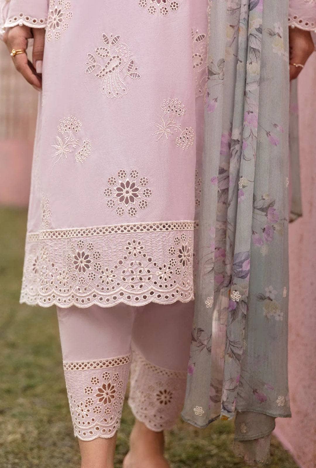 img_cross_stitch_premium_lawn_awwal_boutique