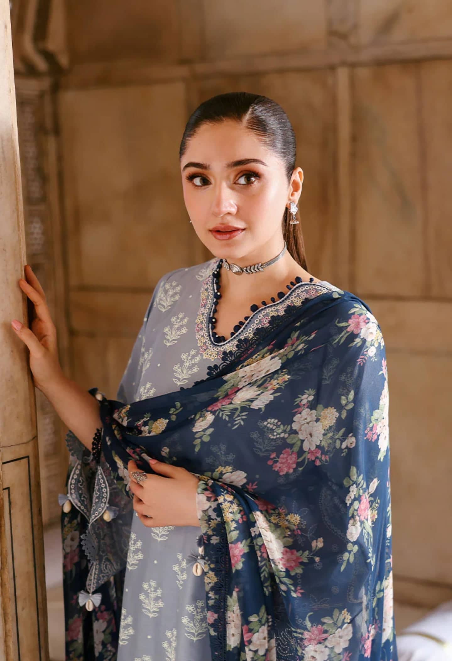 Cross Stitch Eid Lawn 26/Dream Flint