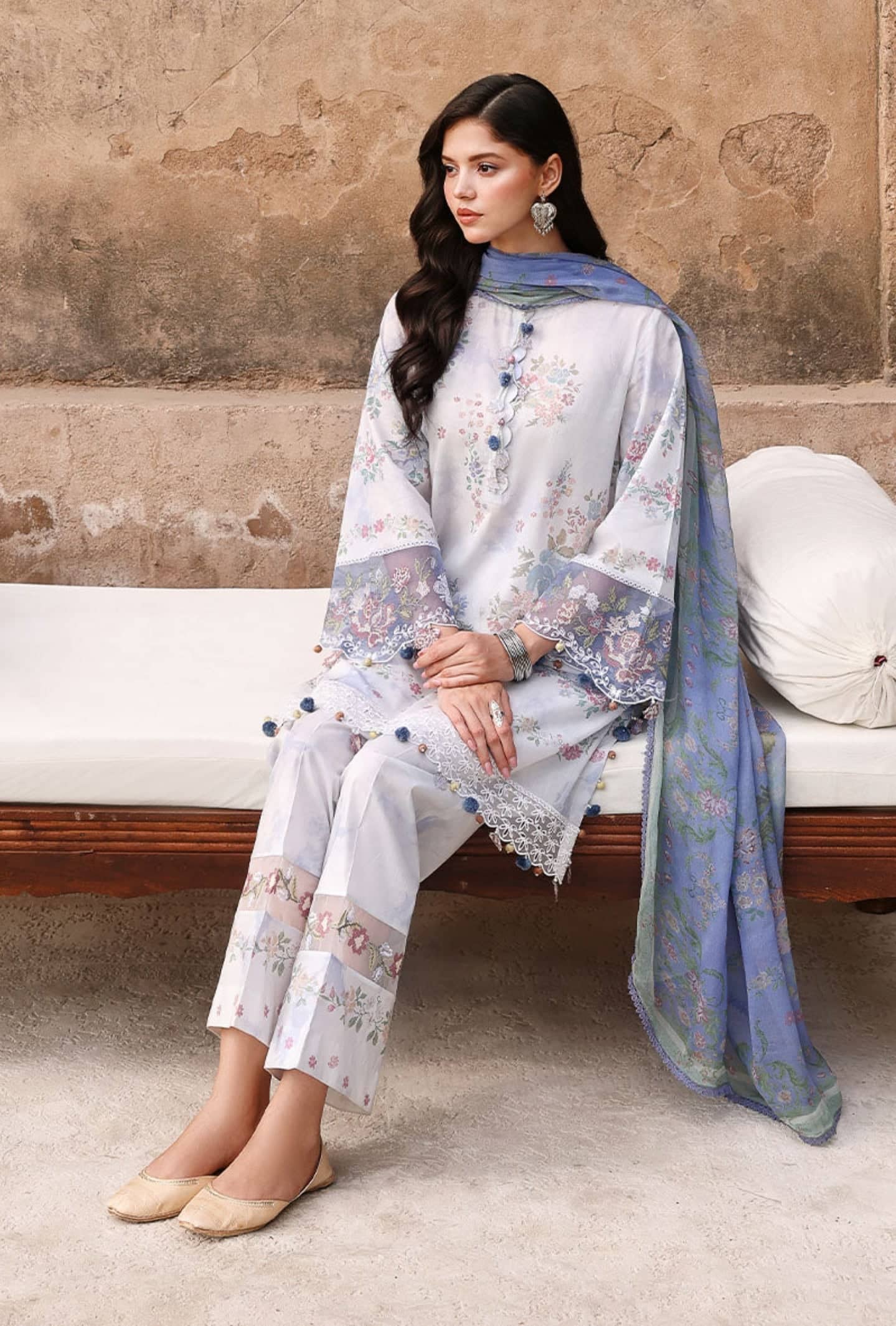 img_cross_stitch_eid_lawn_24_awwal_boutique