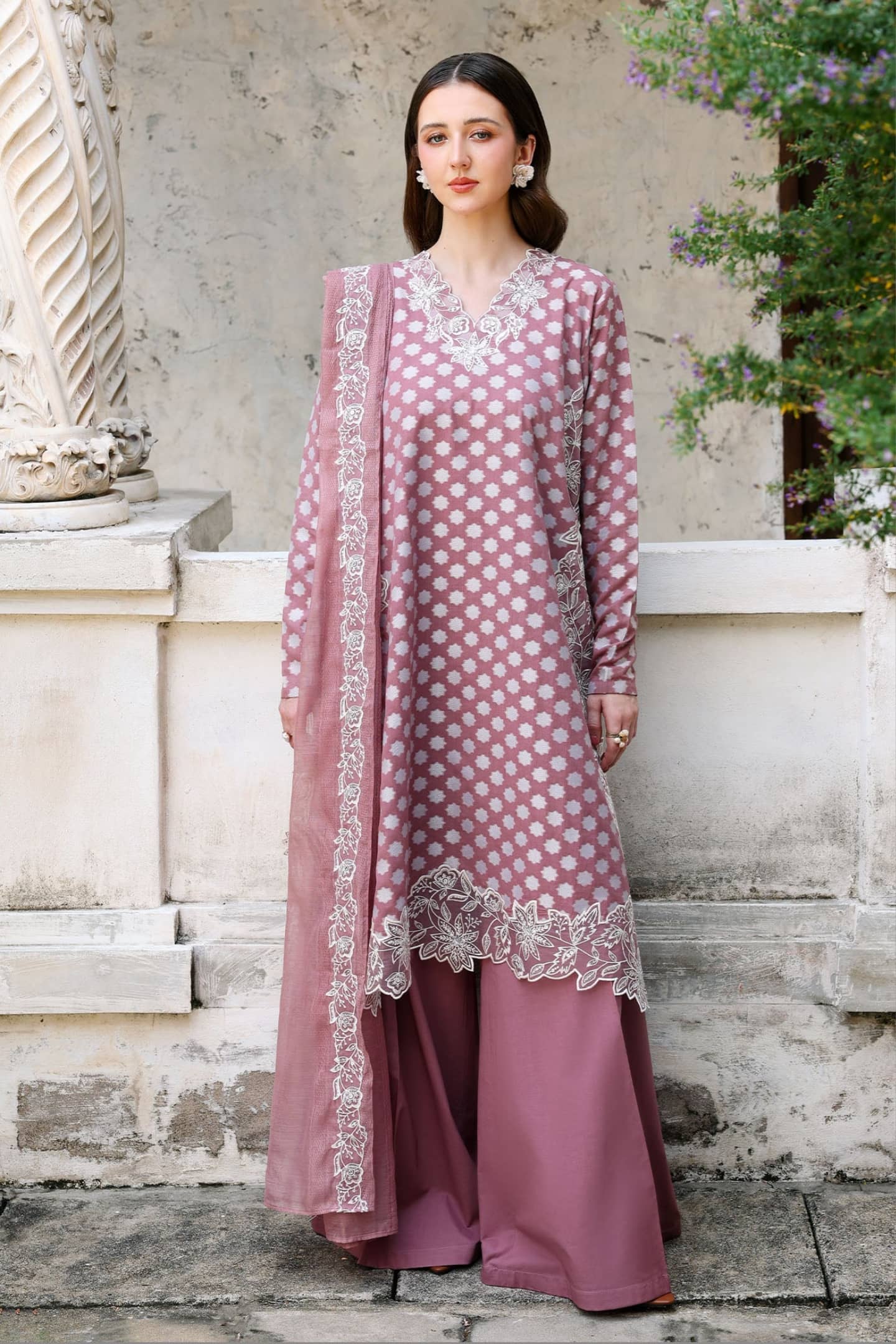 img_cross_stitch_lawn_awwal_boutique