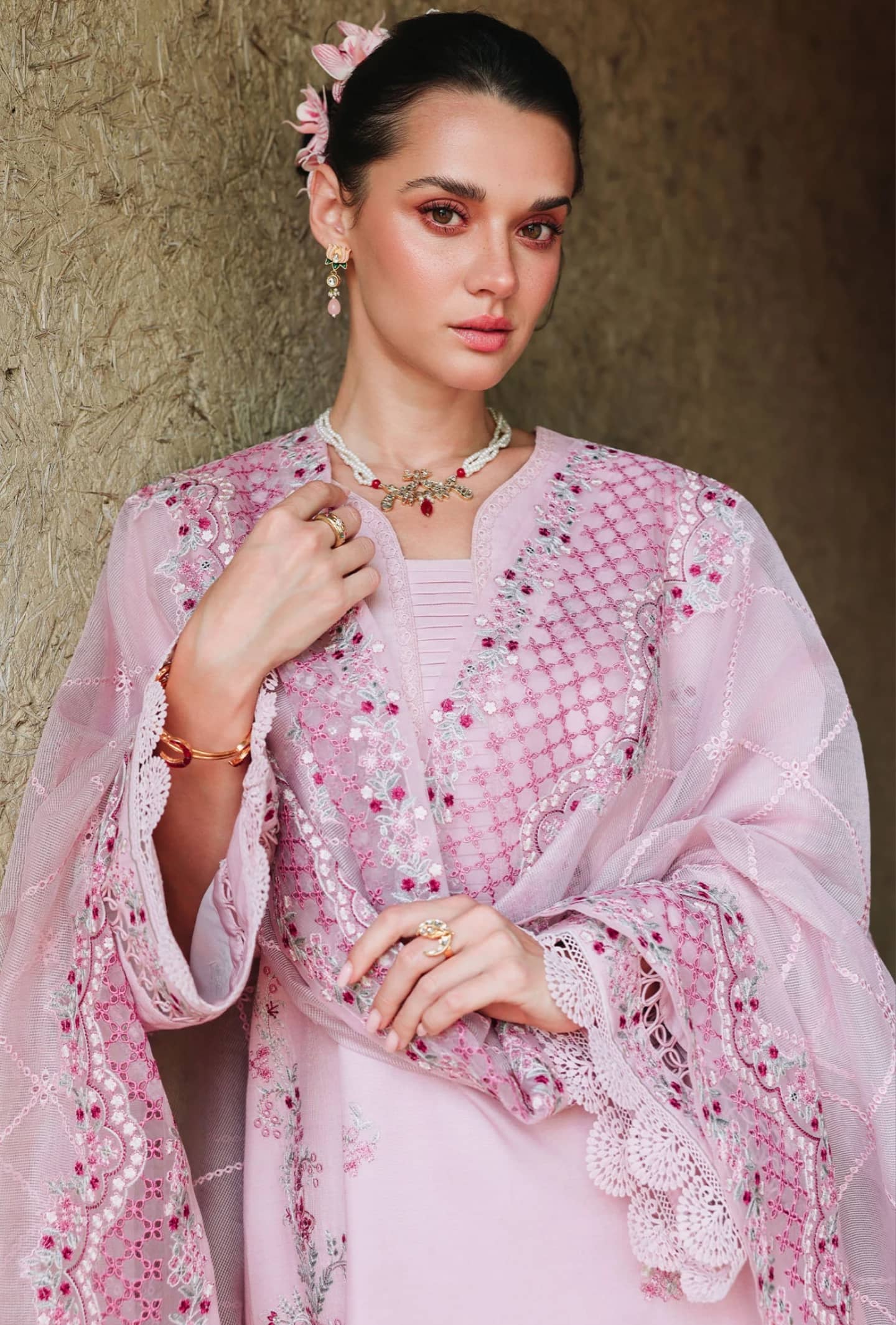 img_cross_stitch_eid_lawn_awwal_boutique