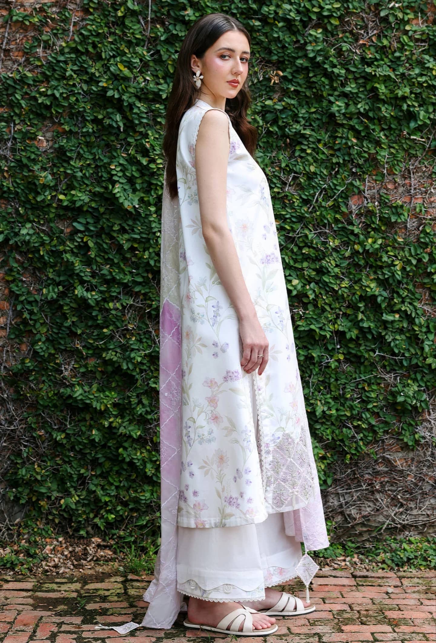 Cross Stitch Premium Lawn 26/Meadow Dream/White