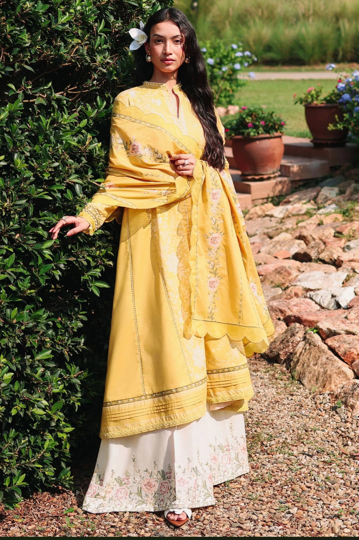 Cross Stitch Premium Lawn 26/Petal Drapes/Mustard