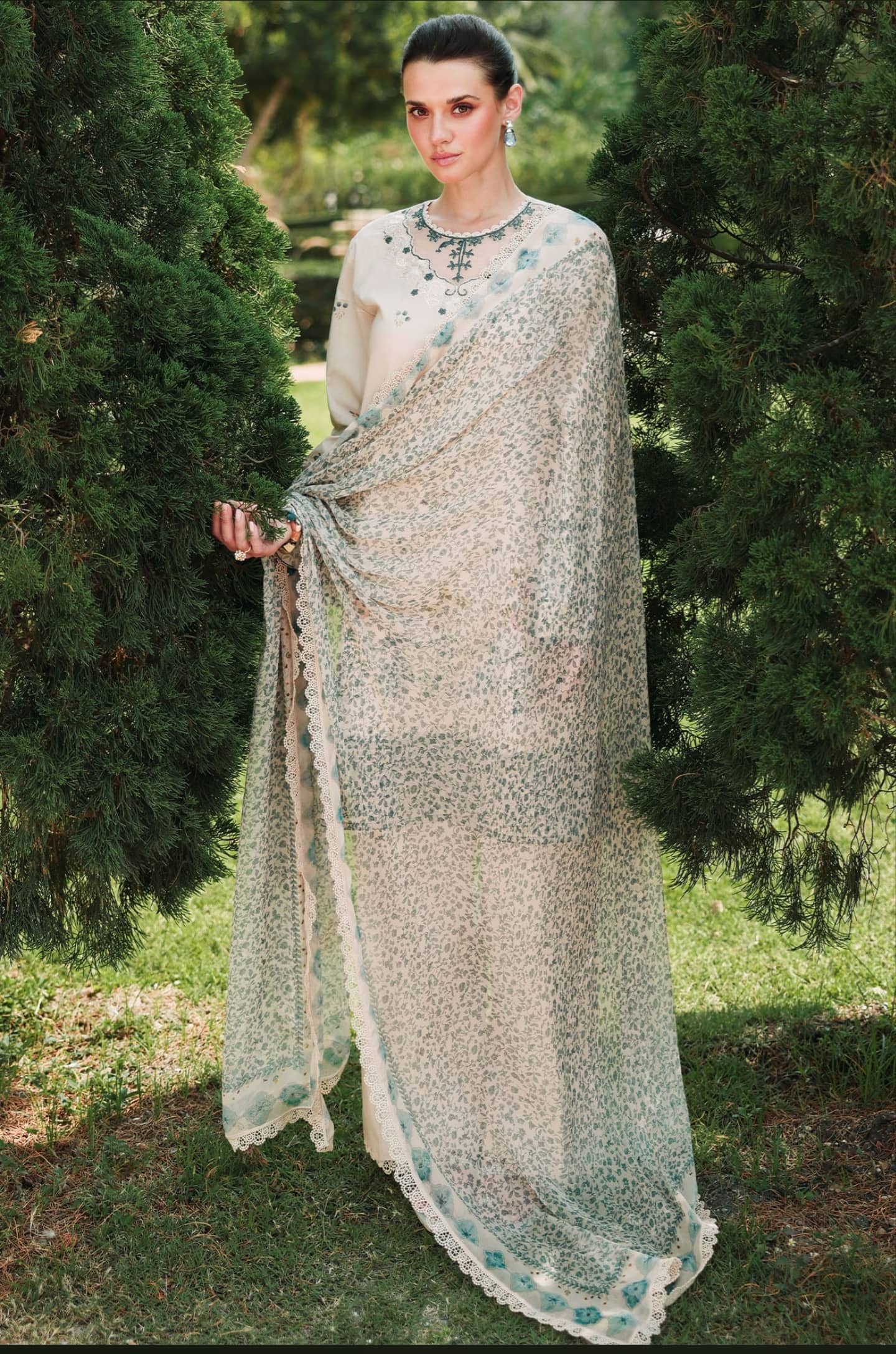 Cross Stitch Premium Lawn 26/Subtle Beige/Beige