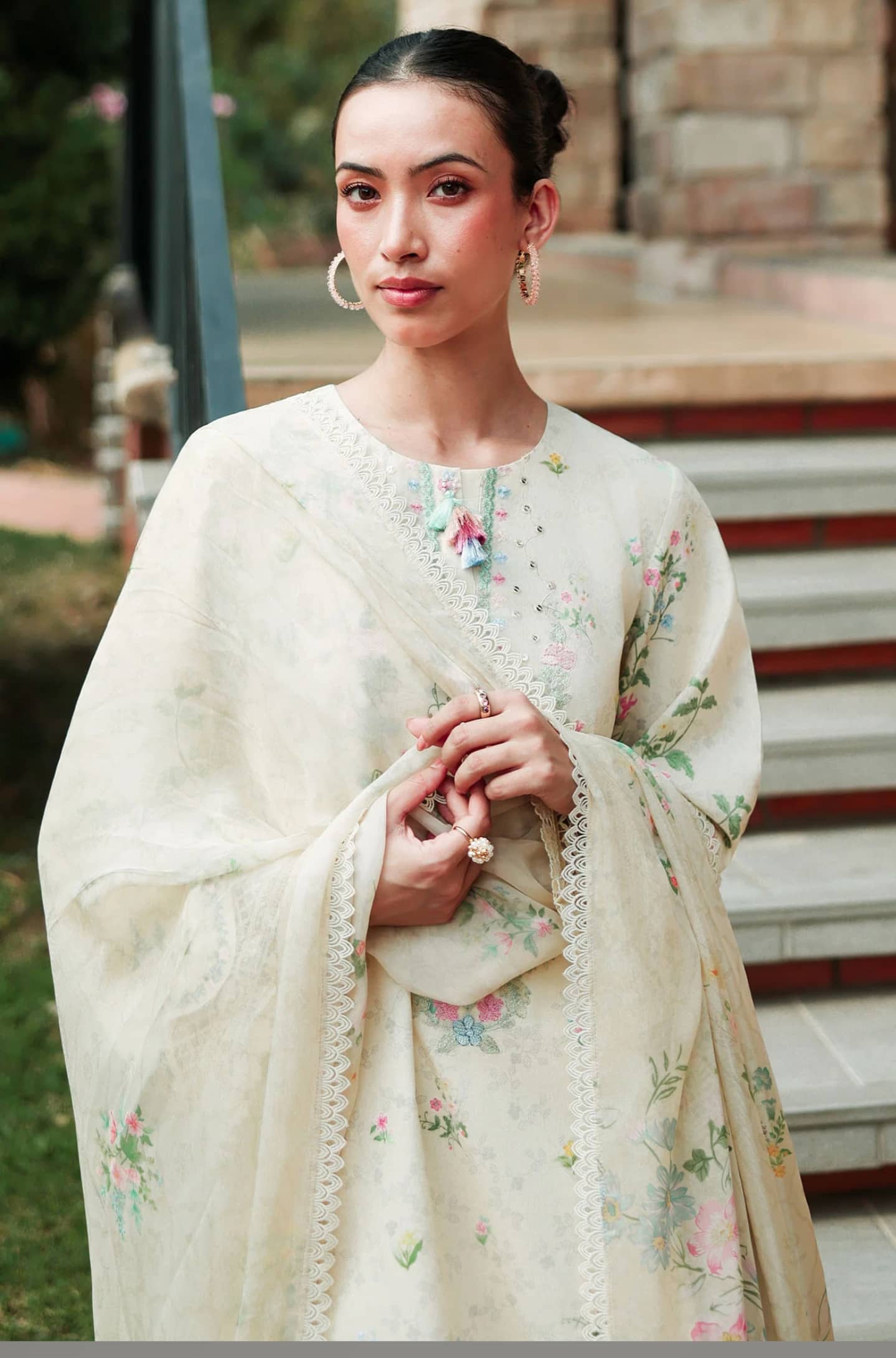 img_cross_stitch_lawn_awwal_boutique
