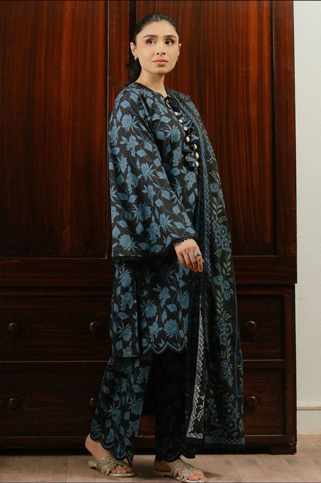 img_cross_stitch_daily_lawn_awwal_boutique