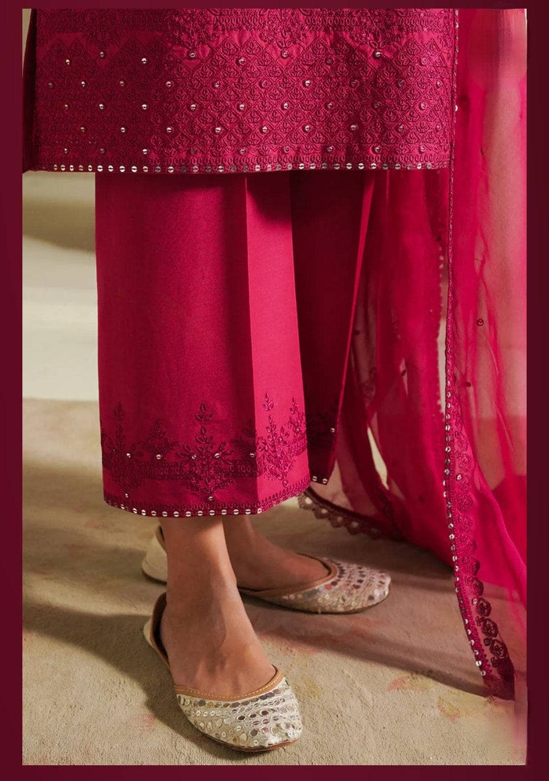 img_cross_stitch_mahiri_awwal_boutique