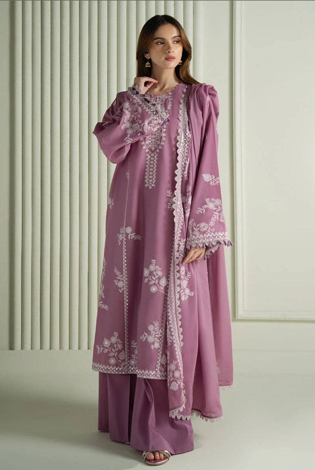 img_cross_stitch_mahiri_awwal_boutique