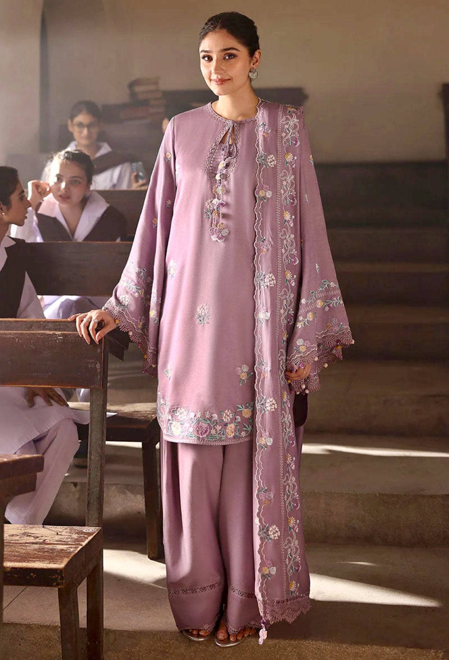 img_cross_stitch_marina_awwal_boutique