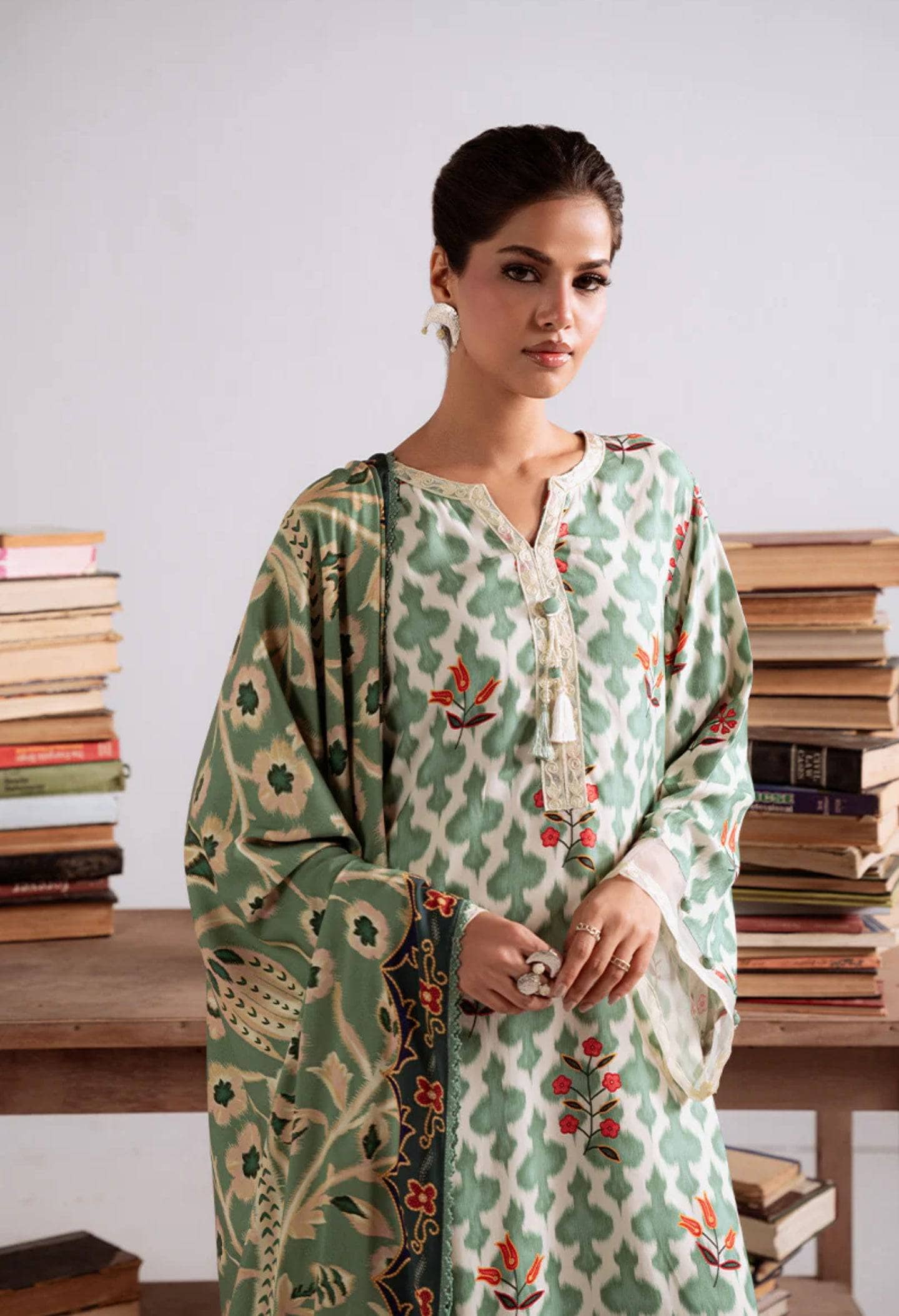 img_cross_stitch_marina_awwal_boutique