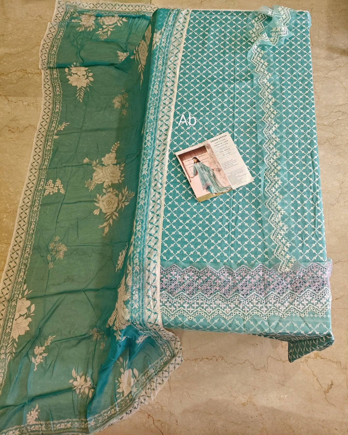 img_cross_stitch_awn_awwal_boutique