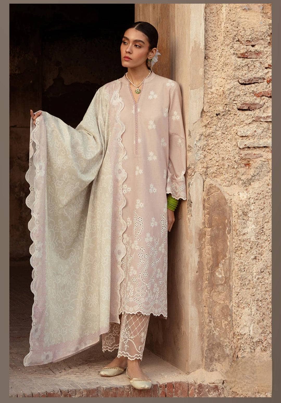 img_cross_stitch_lawn_24_awwal_boutique