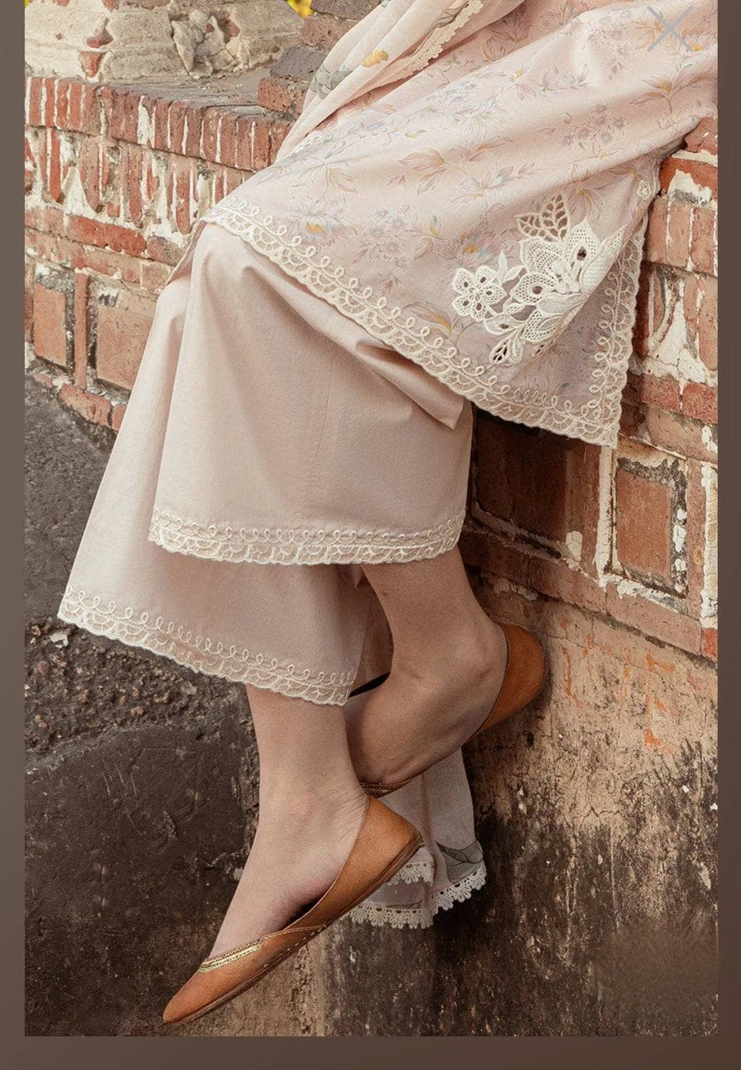 img_cross_stitch_lawn_awwal_boutique