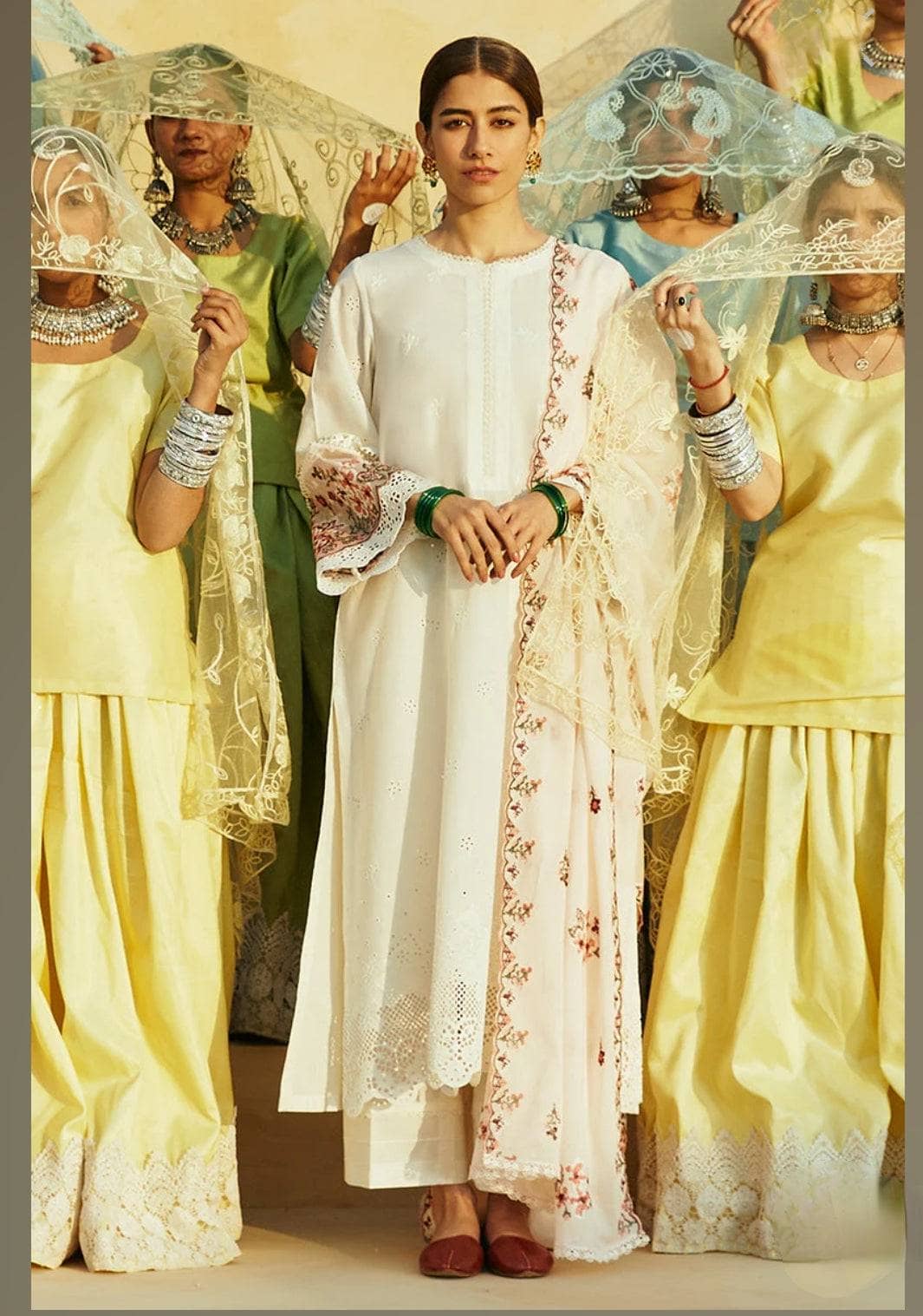 img_cross_stitch_lawn_24_awwal_boutique