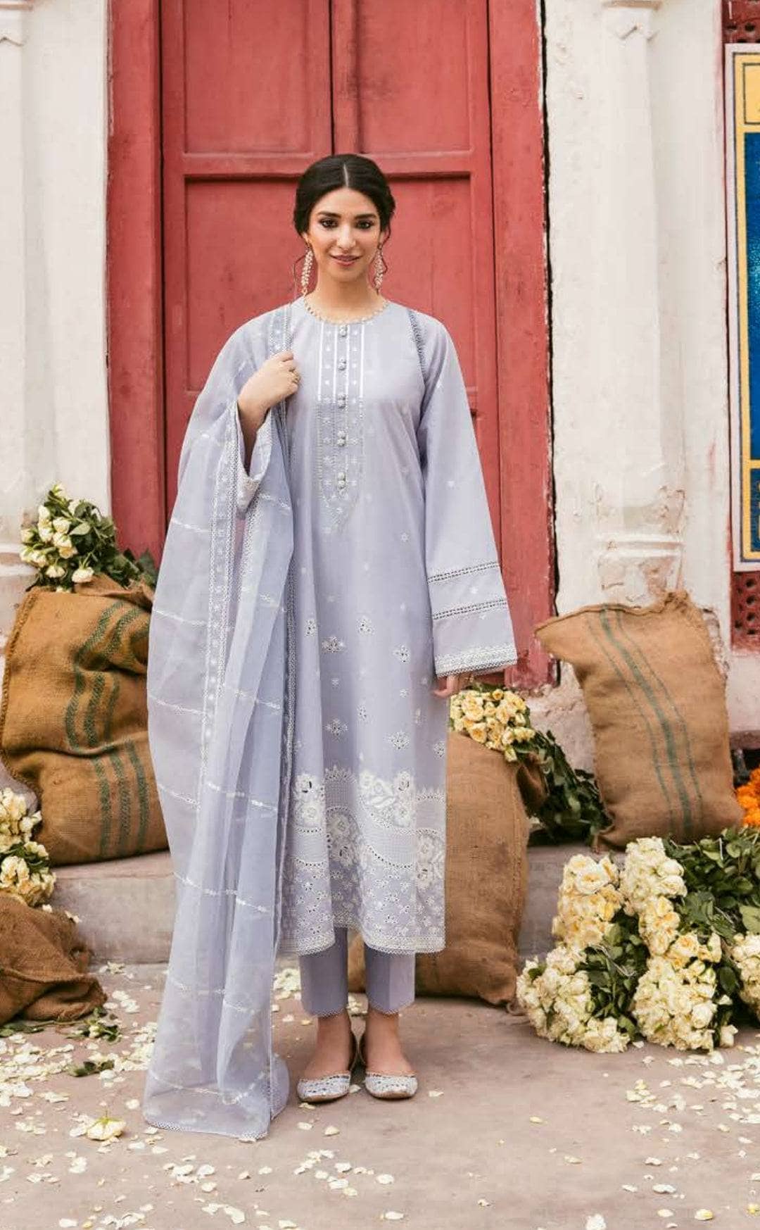 img_cross_stitch_eid_lawn_23_awwal_boutique