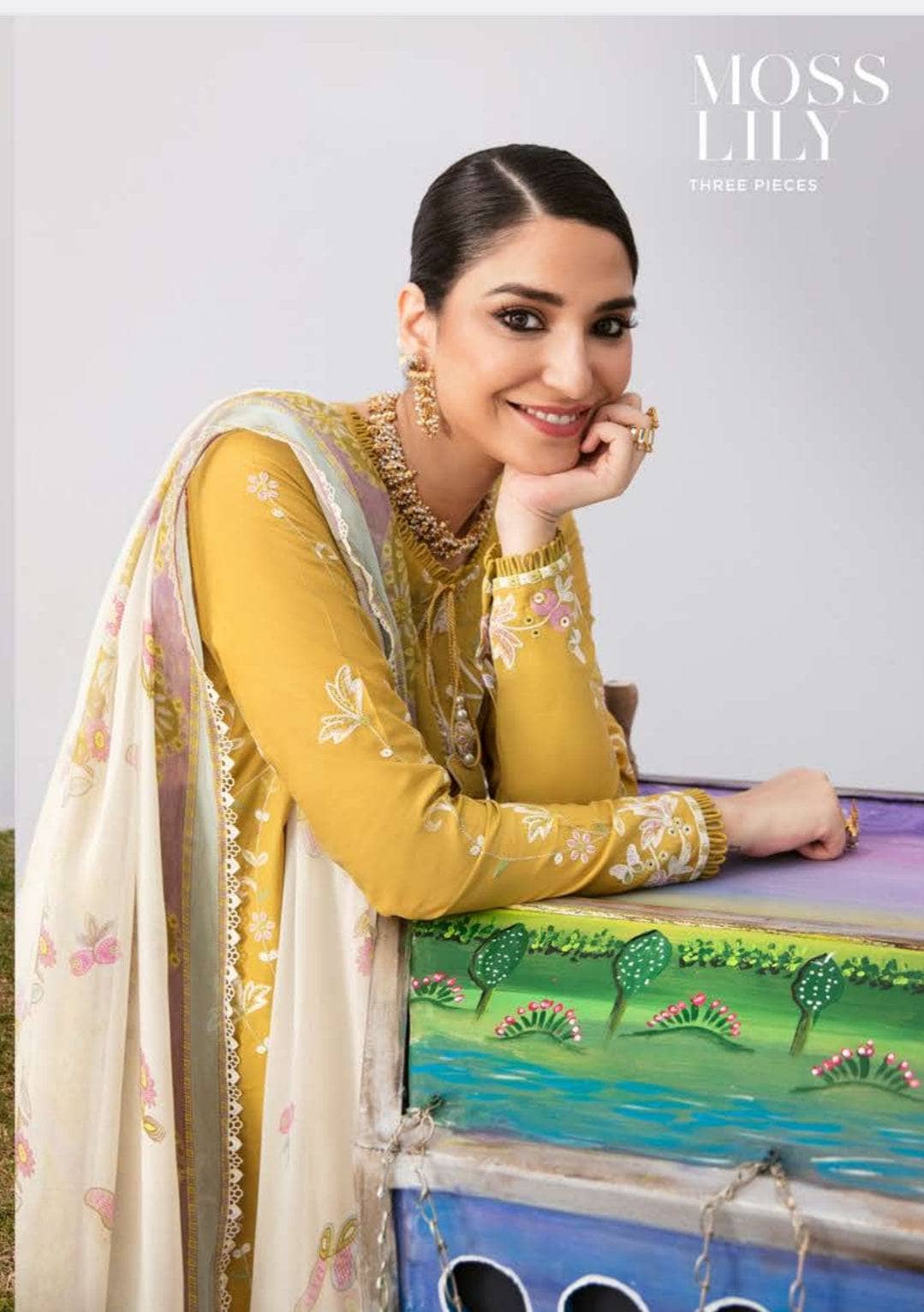 img_cross_stitch_eid_lawn_23_awwal_boutique