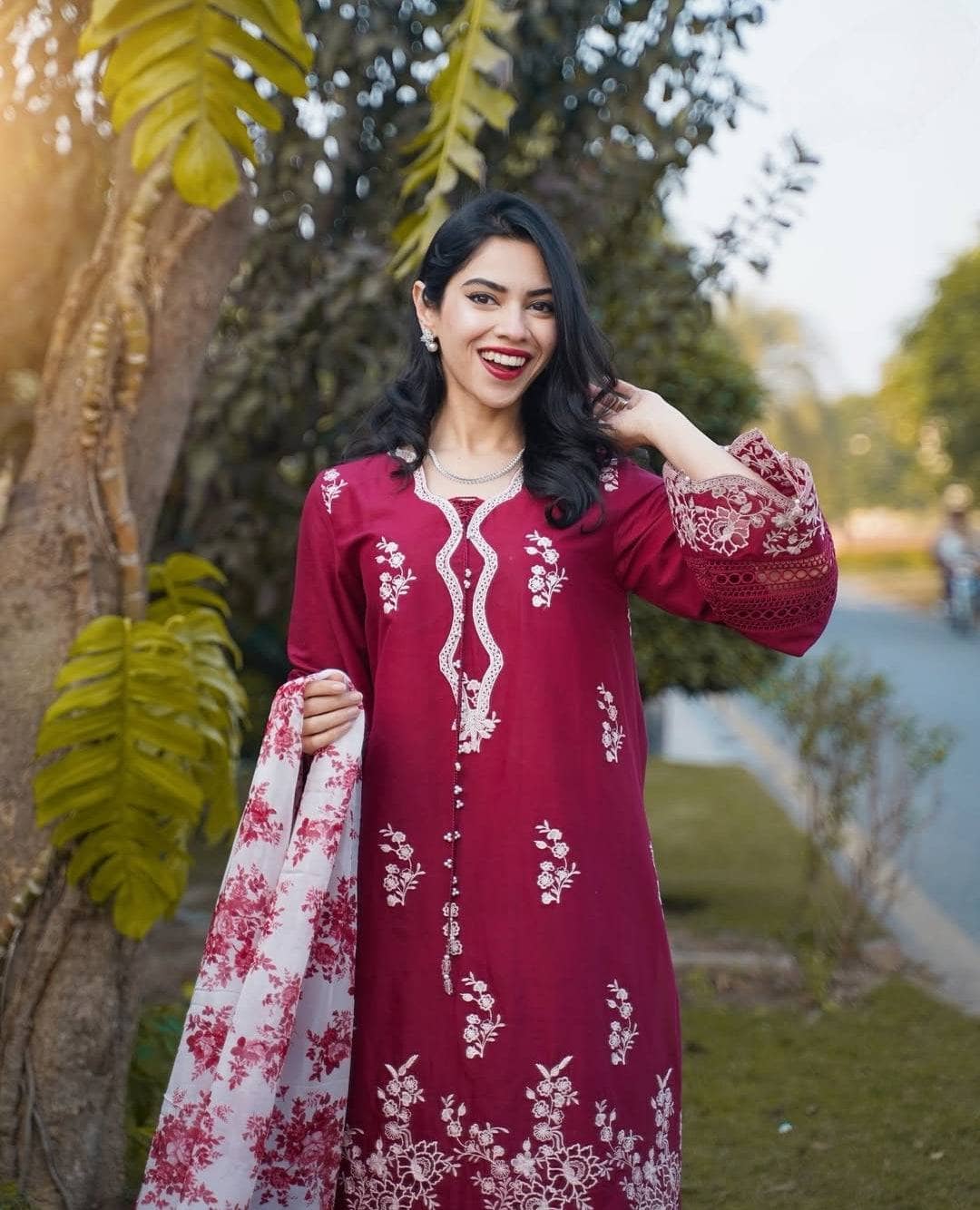 img_cross_stitch_lawn_awwal_boutique