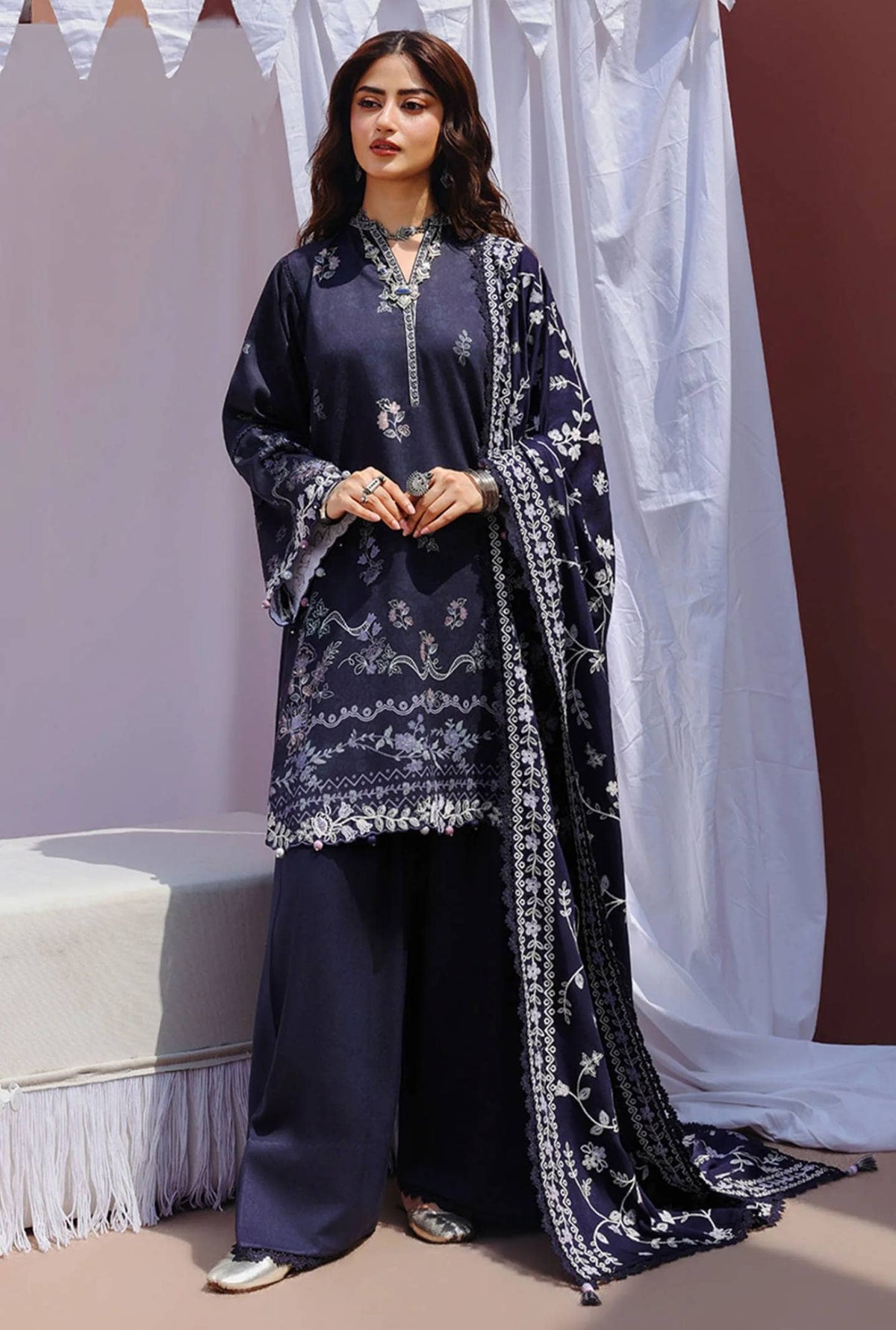 img_cross_stitch_winter_awwal_boutique