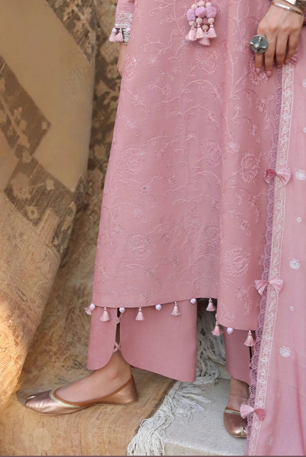 Hot 🔥 Seller/Cross Stitch Winter 26/ROSE MELODY-3PC LINEN SUIT/Pink
