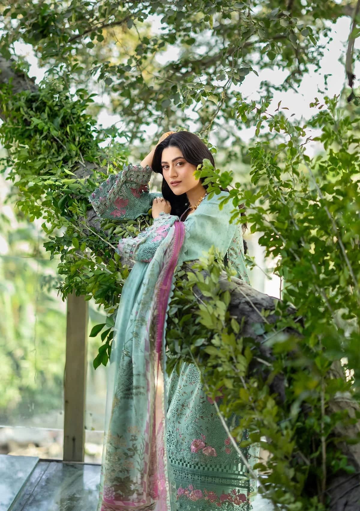 Elaf Chikankari 26/ERC-4B NAYAB/Chiffon Dupatta