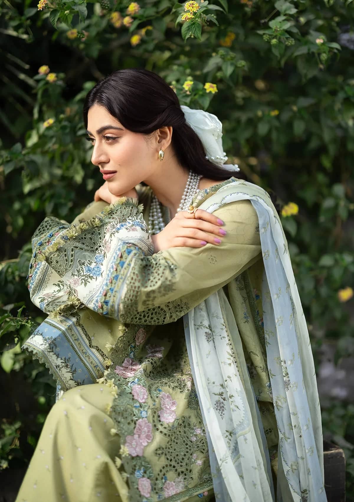 Elaf Chikankari 26/ERC-8B MENAH/Chiffon Dupatta