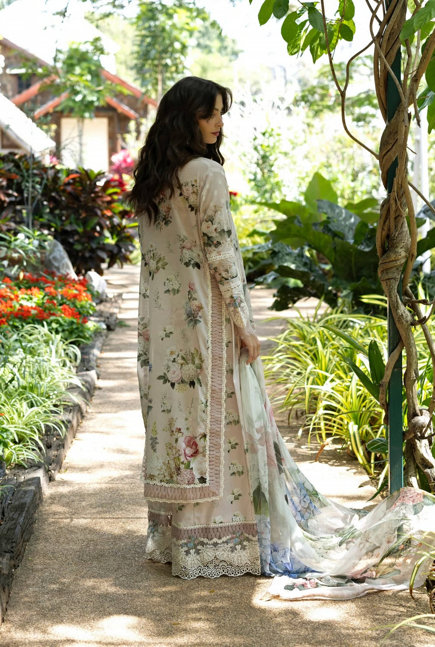 img_elaf_signature_awwal_boutique