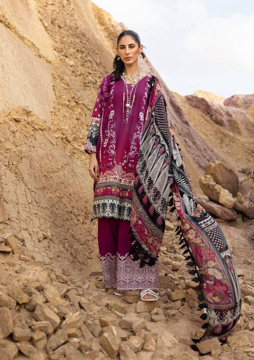 img_elaf_signature_lawn_23_awwal_boutique