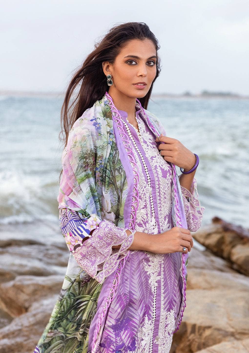 img_elaf_signature_lawn_23_awwal_boutique