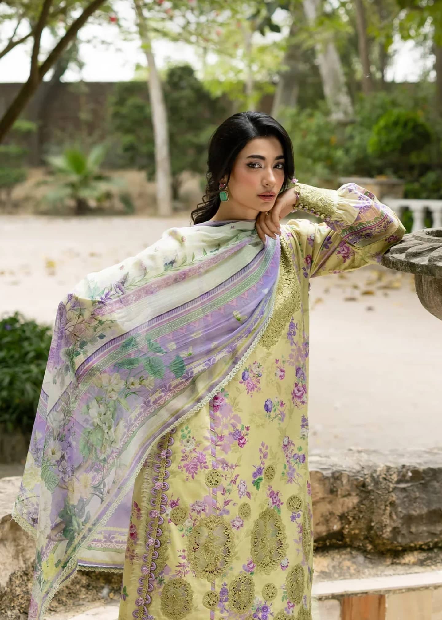 Elaf Signature Lawn/Vol 2/8A/Olivia