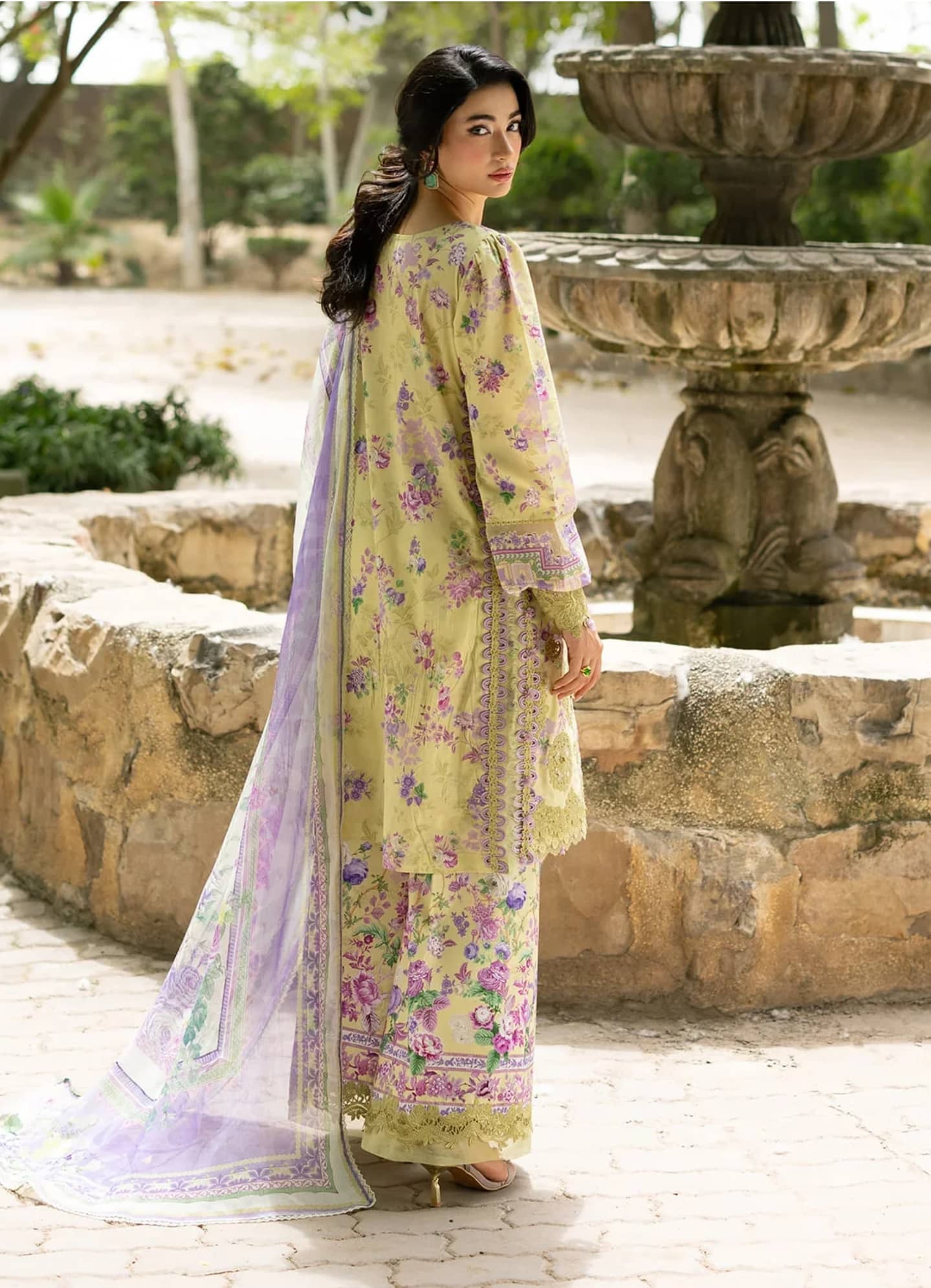 Elaf Signature Lawn/Vol 2/8A/Olivia