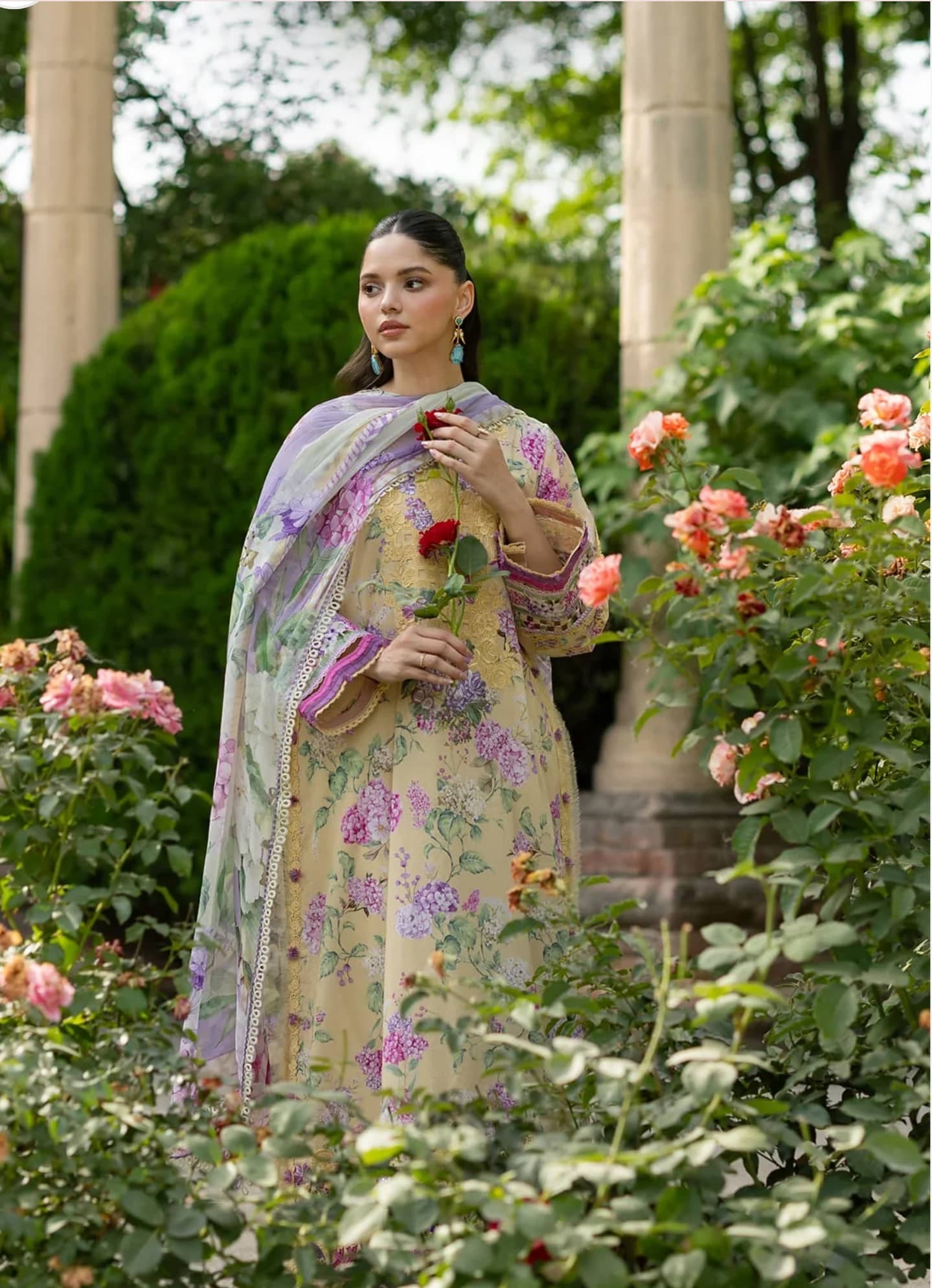 Elaf Signature Lawn/Vol 2/ESG-7A STELLA