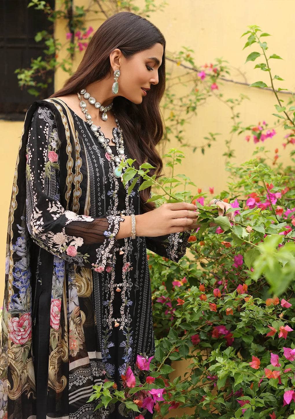 img_elaf_lawn_23_awwal_boutique